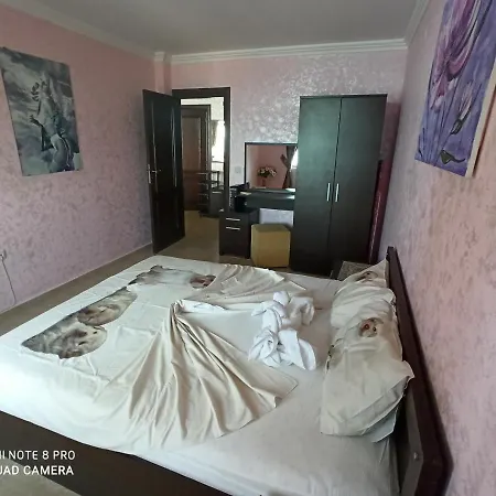 Бадемите Апартаменти Под Наем Apartament *