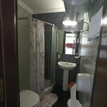 Бадемите Апартаменти Под Наем Apartment *