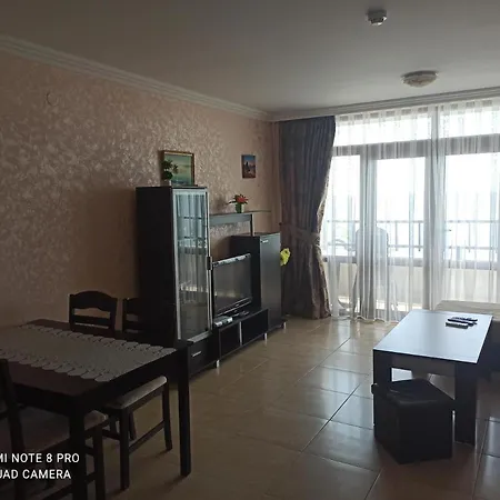 Бадемите Апартаменти Под Наем Apartment *